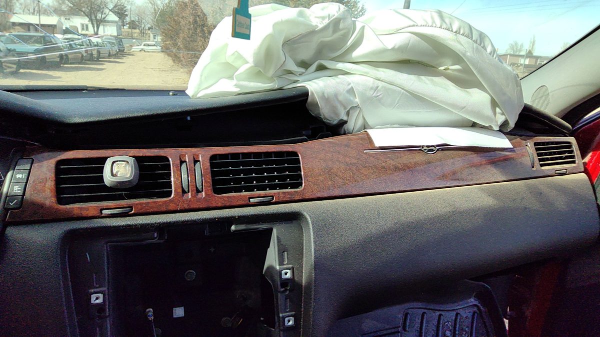 2006-2016 Chevy Impala Center Dash Heater Ventwith Woodgrain Trim Bezel Oem