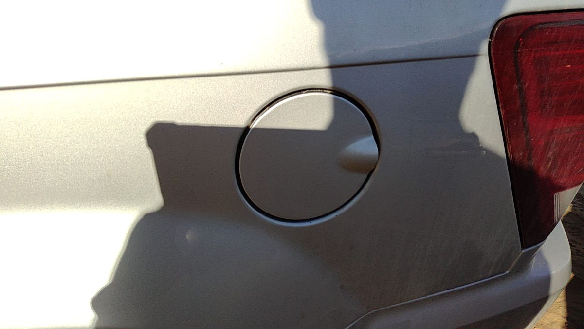 05-10 Grand Cherokee Fuel Tank Door With Hinge Gas Lid Oem Filler Silver Ps2