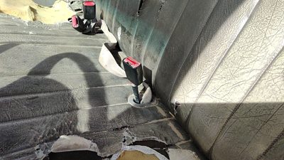 1999 F250 Super Duty Driver Left Front Seat Belt Buckle Receiver Oem Gray