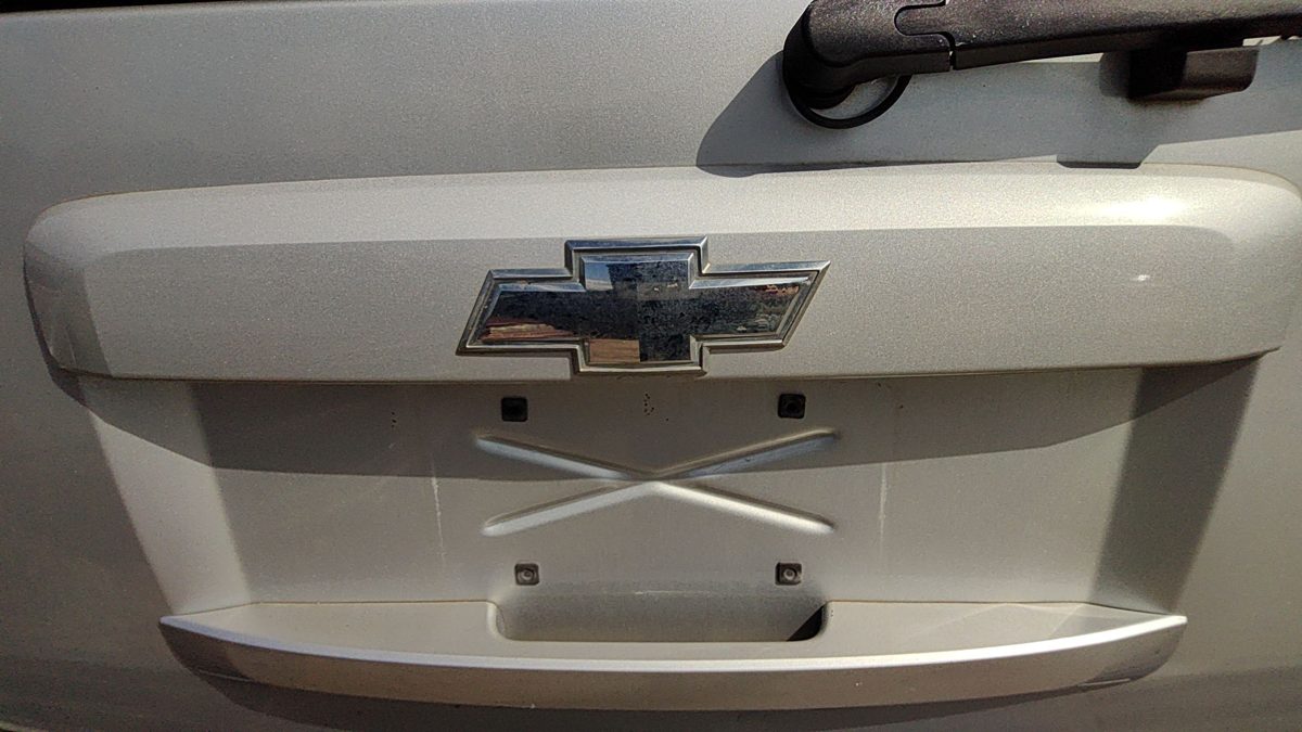 2010 Chevy Tahoe License Plate Trim Surround Panel Oem Tail Trunk Silver U726s