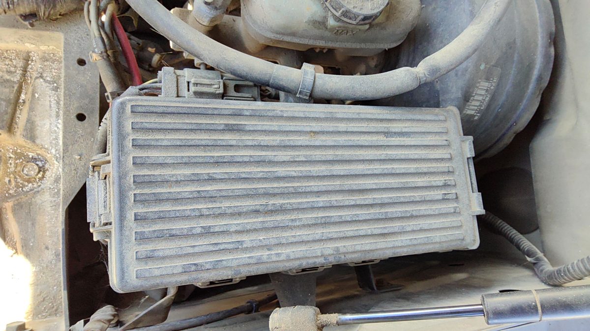 2002-2010 Ford Explorer Engine Fuse Box Power Distribution Panel Oem