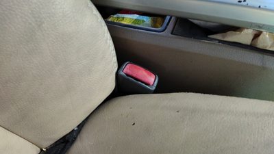 2000-04 Volvo V70 Xc Passenger Right Front Seat Belt Buckle Receiver Beige B951