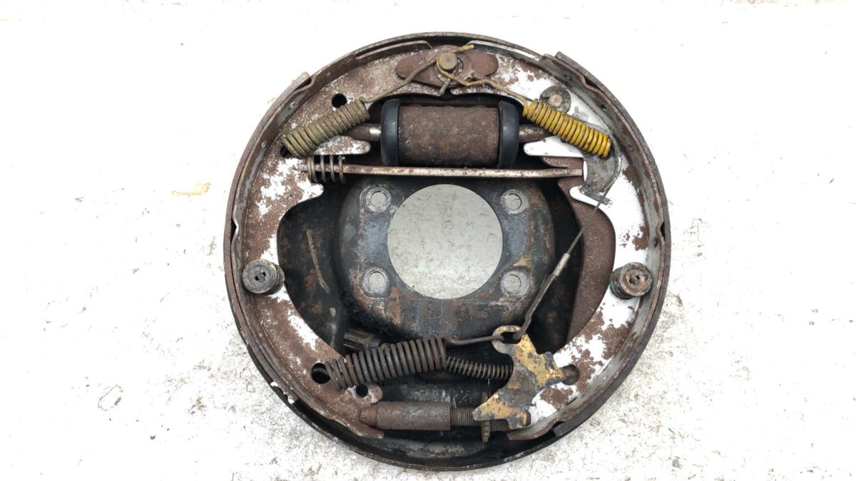 1970 Mercury Cougar Xr7 Driver Left Rear Brake Backing Plate Assembly Oem