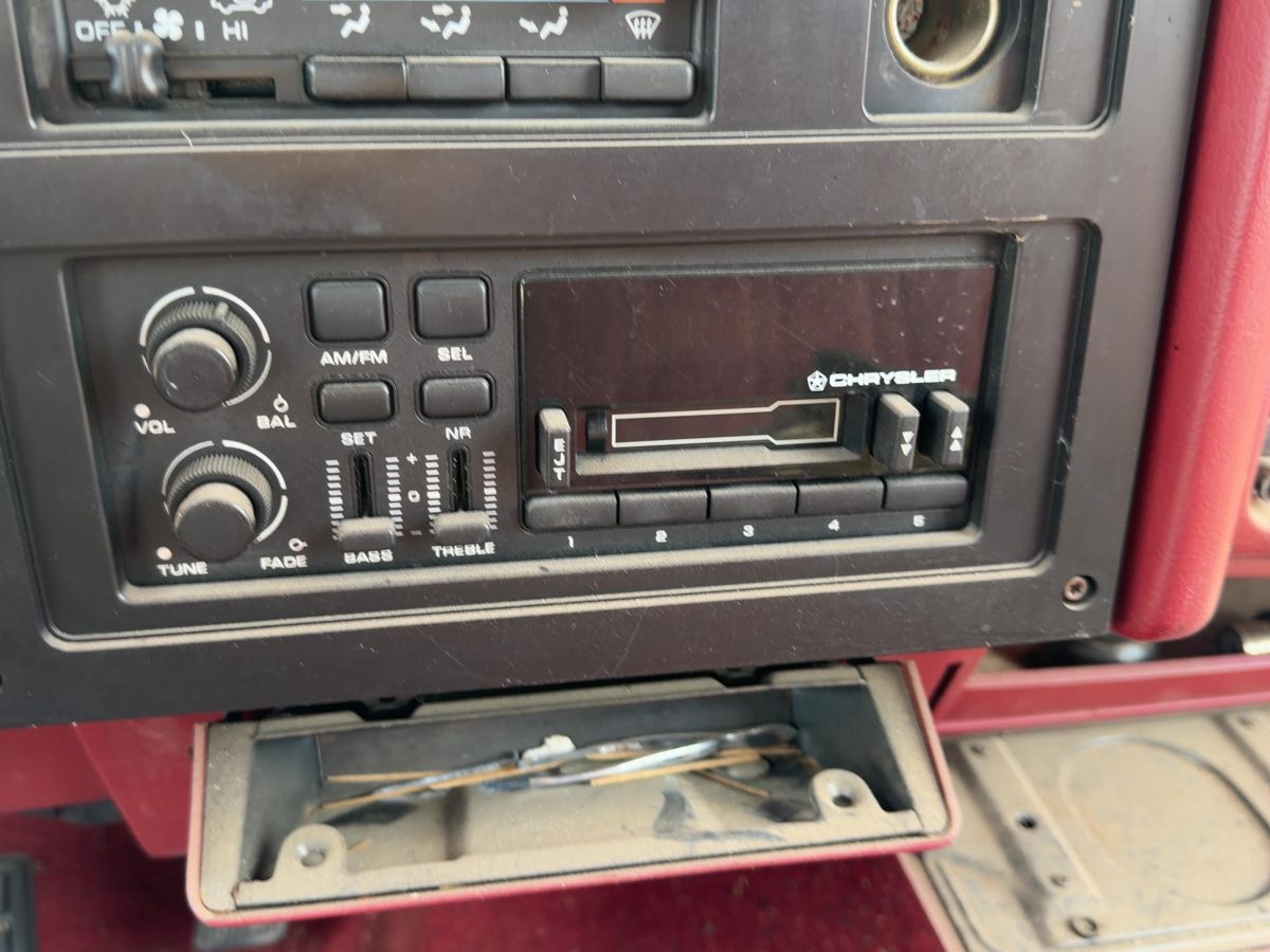 1991 Dodge Dakota Audio & Visual Equip.(radio)