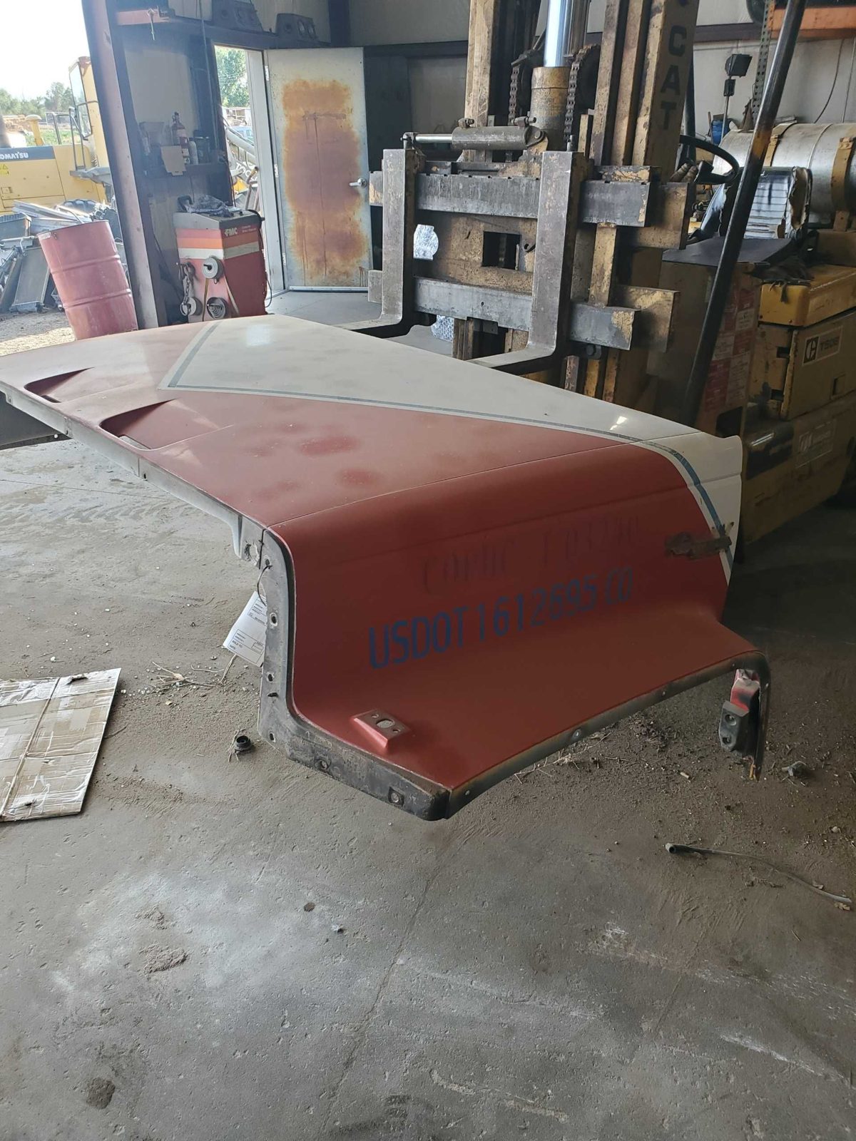 1995 Lincoln Navigator Hood