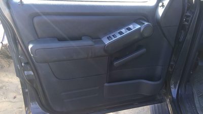 2007 Mercury Mountaineer Driver Left Front Inside Door Trim Panel Only Oem Black