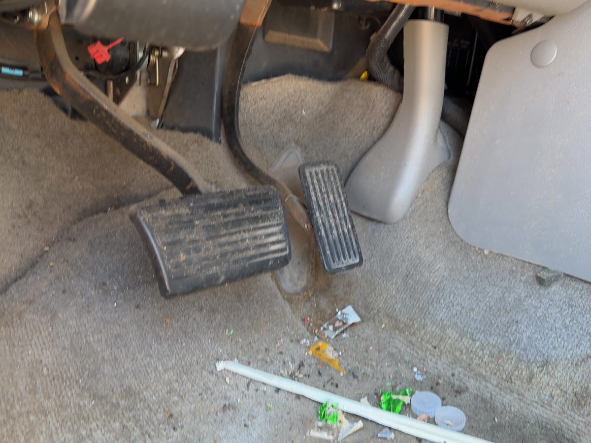 2005 Suburban 1500 Gas Pedal