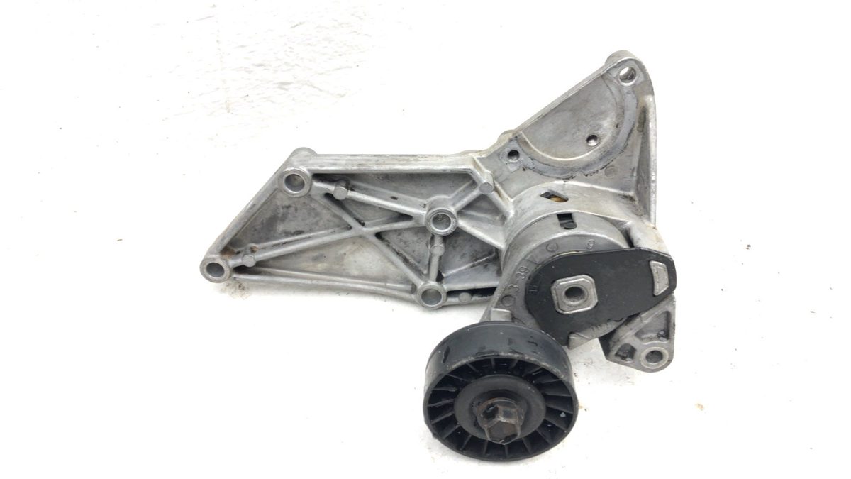 1994 Pontiac Bonneville Belt Tensioner Mount Bracket Oem 3.8L 24500481