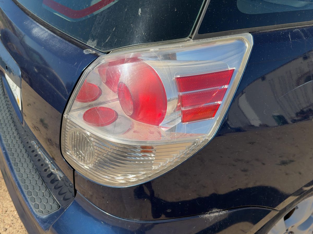 2003-2008 Toyota Matrix Xr Passenger Right Tail Light Brake Lamp Oem Rear