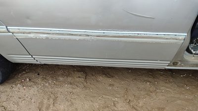 00 Town & Country Passenger Right Rear Moulding From Door Back Trim Strip Silver