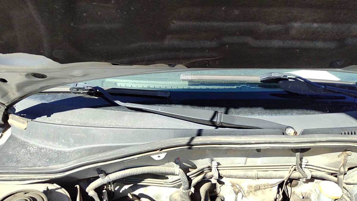 2000-2004 Subaru Legacy Passenger Right Windshield Wiper Arm Oem Blade Lever