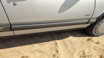 1990 Olds 88 Passenger Right Front Moulding From Door Oem Trim Strip
