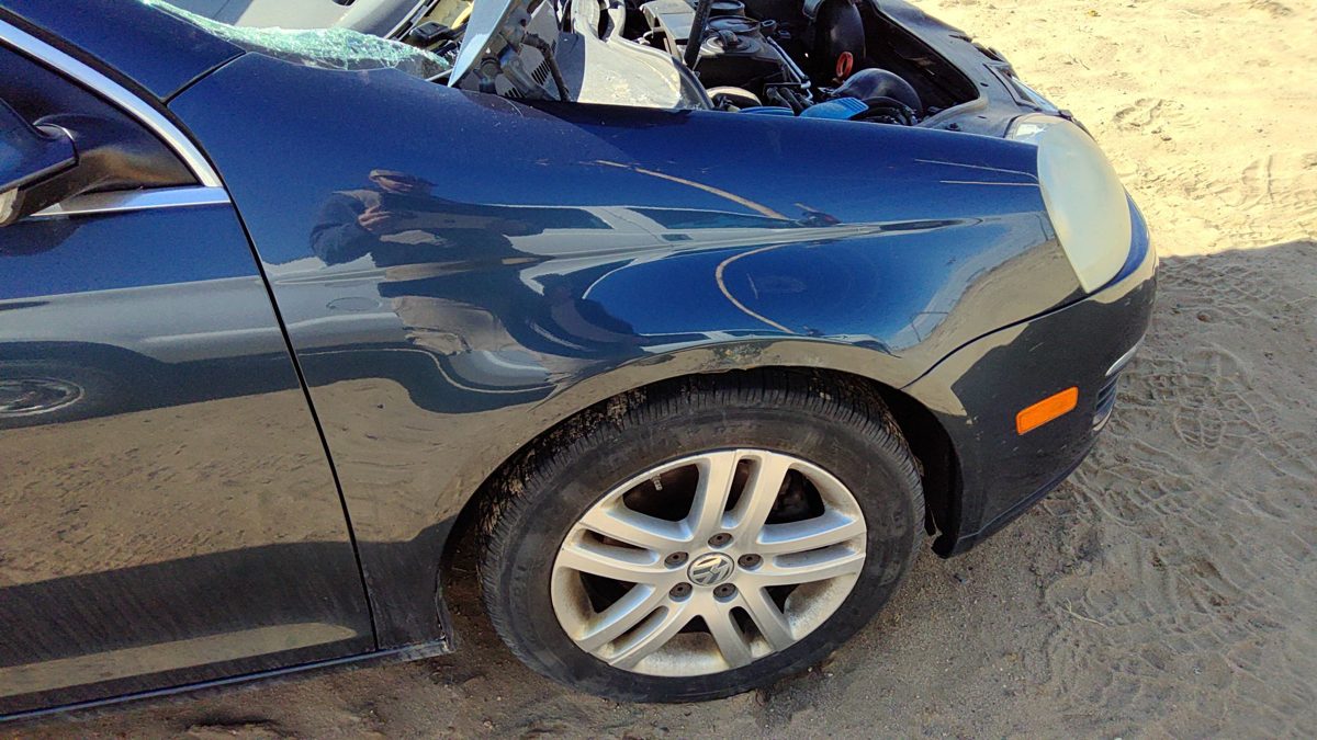 2006 Jetta Except Gli Fender