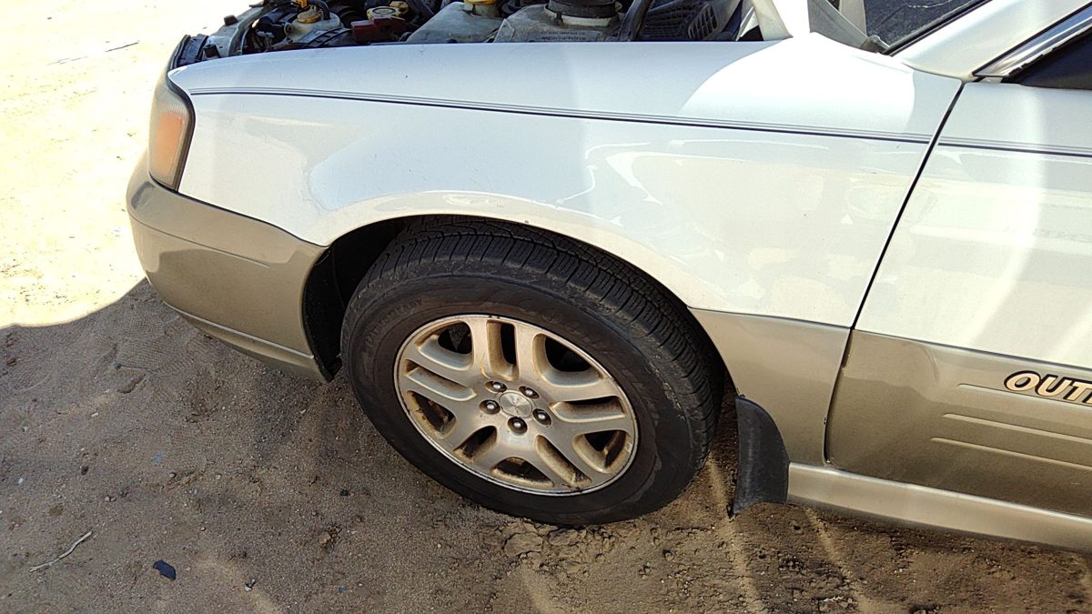 2000 Subaru Legacy Fender