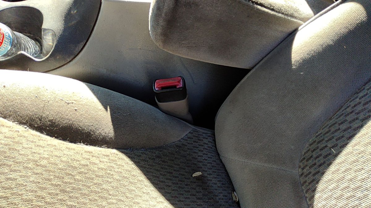 1997 Ford Expedition Driver Left Front Seat Belt Buckle Receiver Oem Gray F2