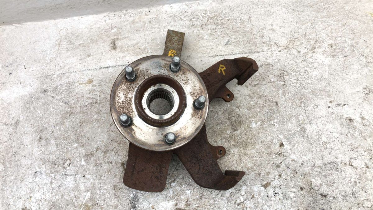 98-04 Intrepid Passenger Right Front Spindle Steering Knuckle With Wheel Hub