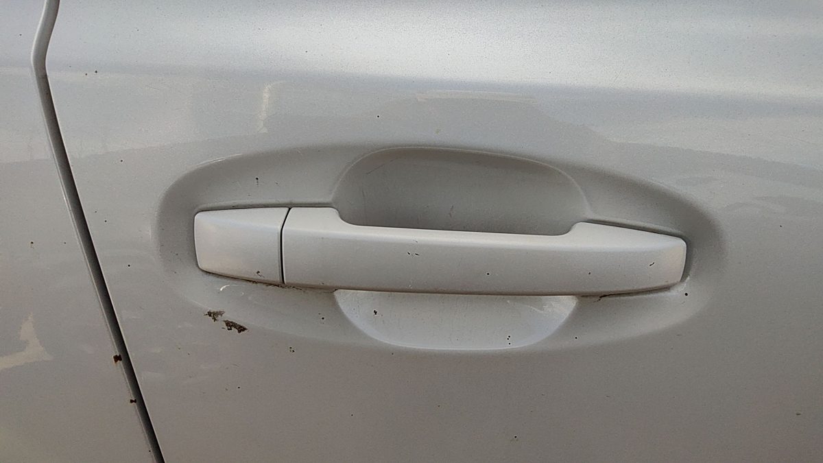 10-14 Legacy Outback Passenger Right Front Outside Door Handle 7J Satin White