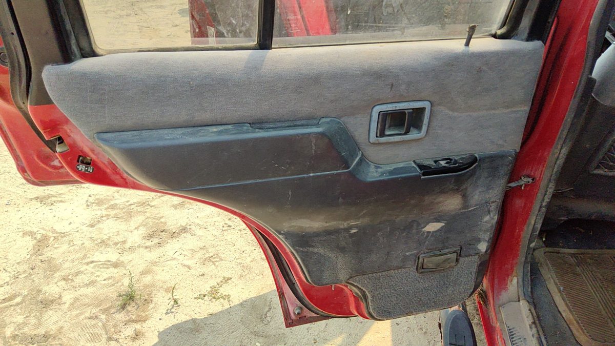 92-95 Nissan Pathfinder Driver Left Rear Door Trim Panel With Switches Back Gray