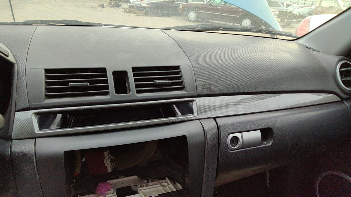 2004-2009 Mazda 3 Pasesenger Dash Trim Bezel Oem Bp5 Black