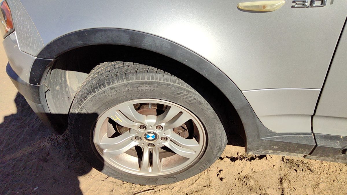 2004 Bmw X3 Driver Left Front Wheel Flare Moulding Oem Fender 51713401807
