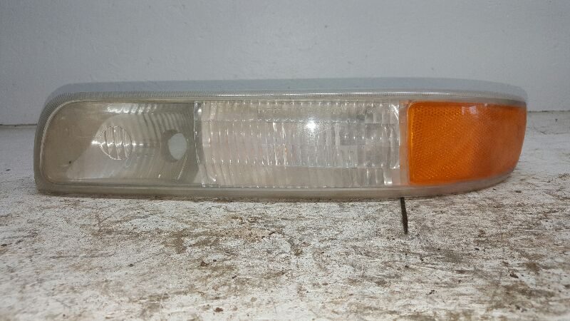 2002 Suburban 1500 Fog/mark/park/turn Light/lamp