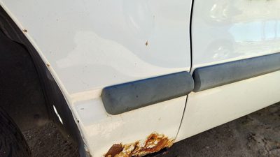 2005 Ford Explorer Driver Left Moulding From Fender Trim Strip Yz Oxford White
