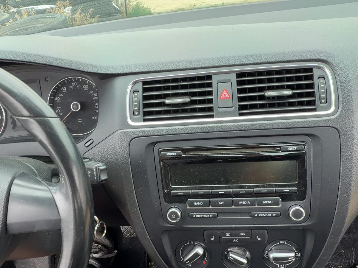 2011-2018 Vw Jetta Trim Bezel Around Speedometer Oem Dash Surround Panel Black