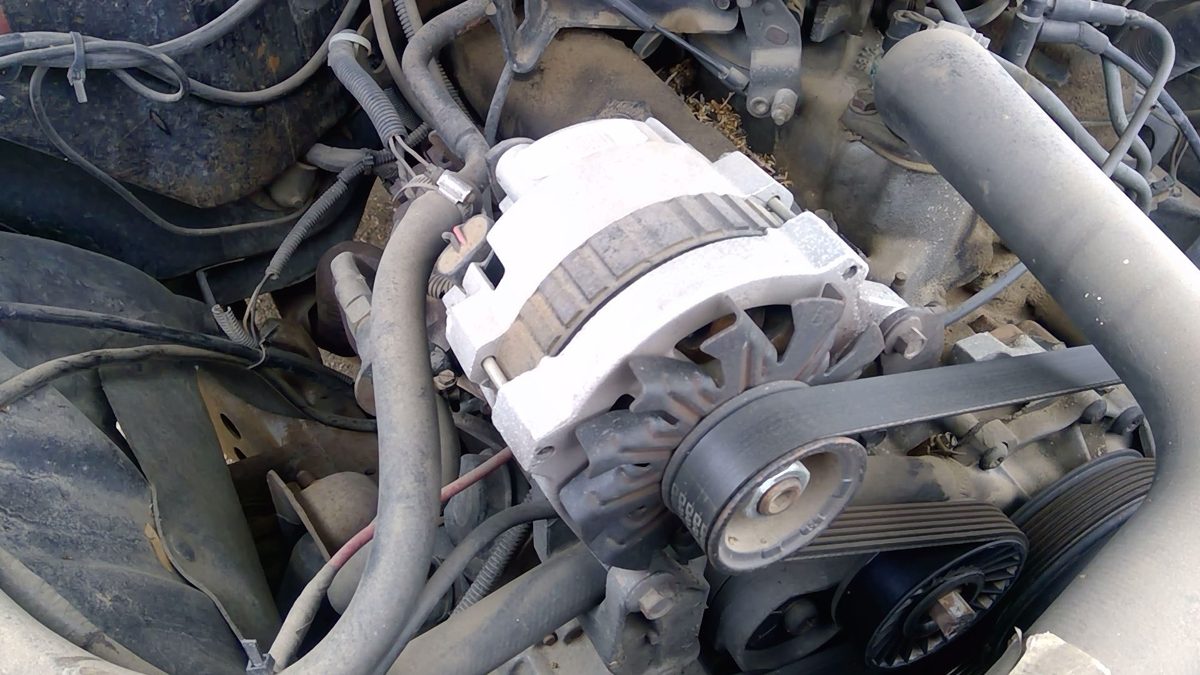 1987-1989 S10 Blazer Alternator 2.8L 19152478