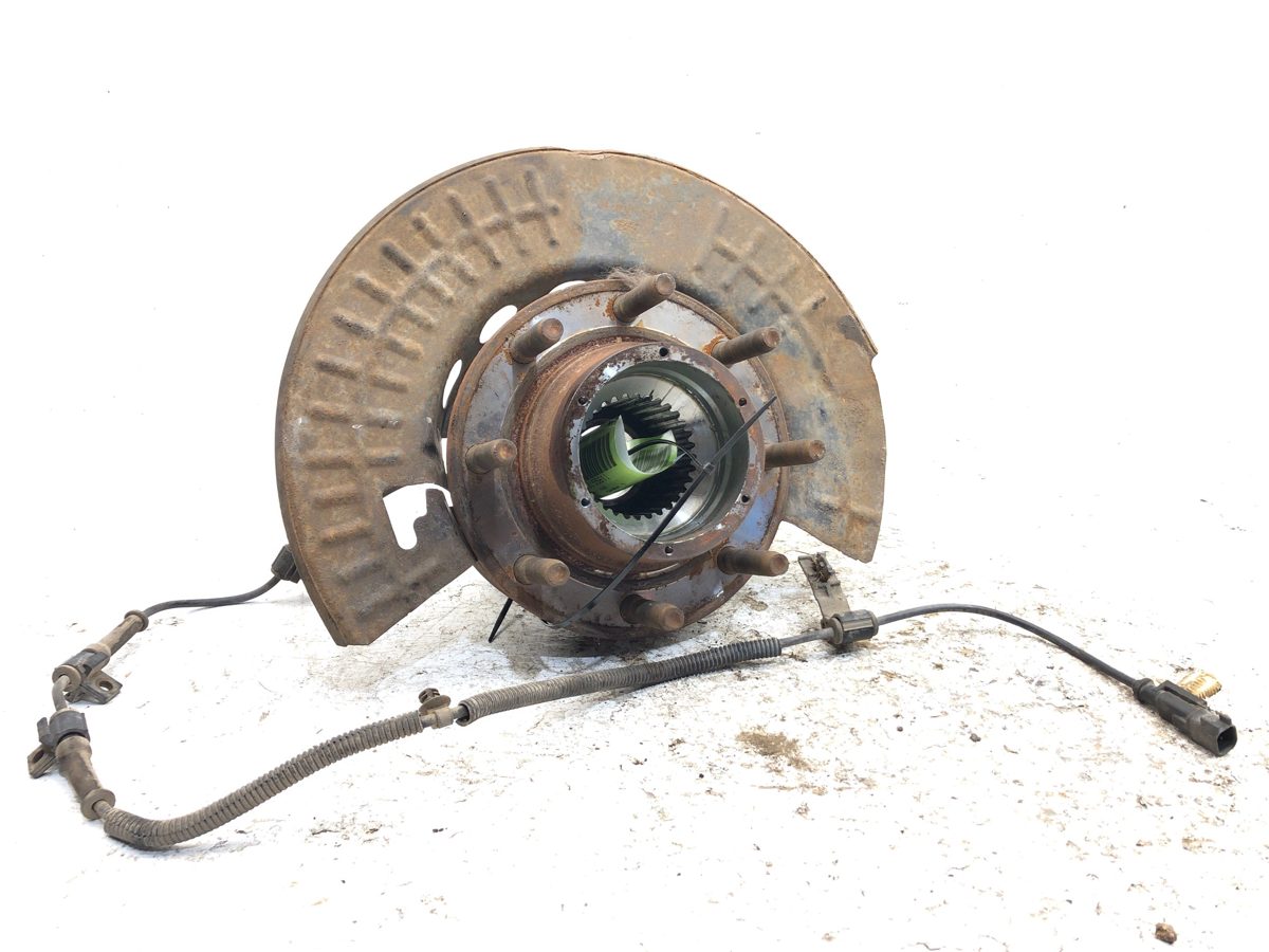 2013-2016 Ford F250 Super Duty Front Wheel Hub With Driver Left Brake Shield 4X4
