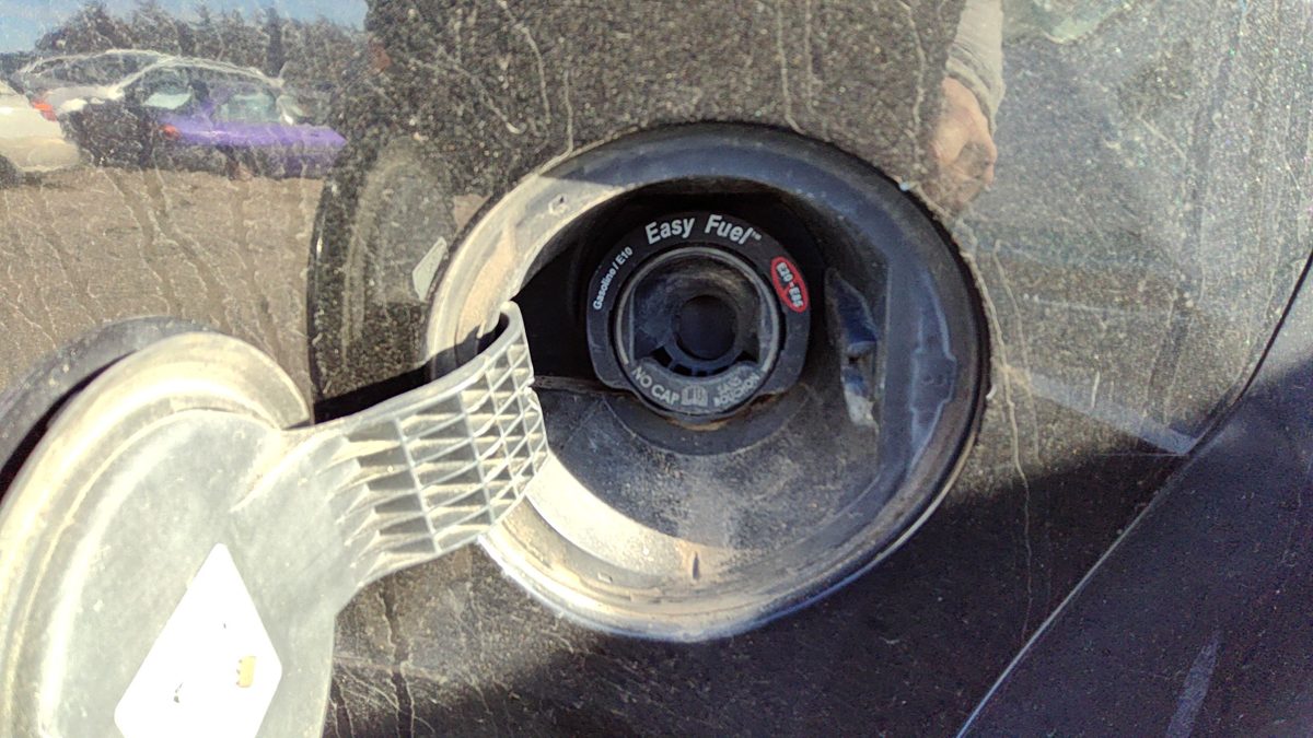 2011-2019 Ford Fiesta Fuel Filler Neck Assembly With Gas Cap Oem Ae8z9034h