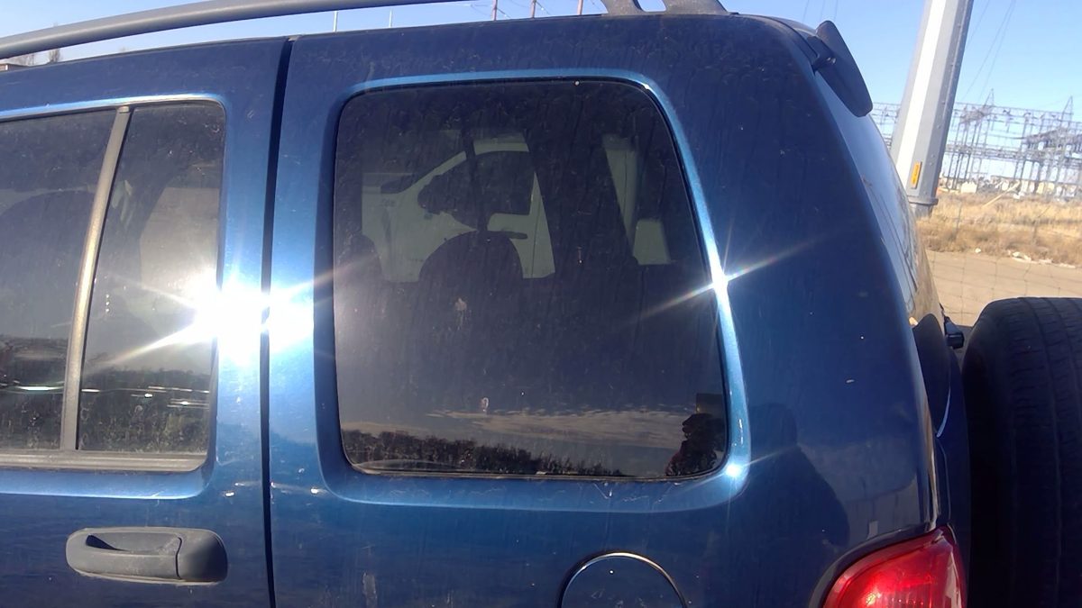 2002-2007 Jeep Liberty Driver Left Rear Quarter Glass Back Side Window Oem