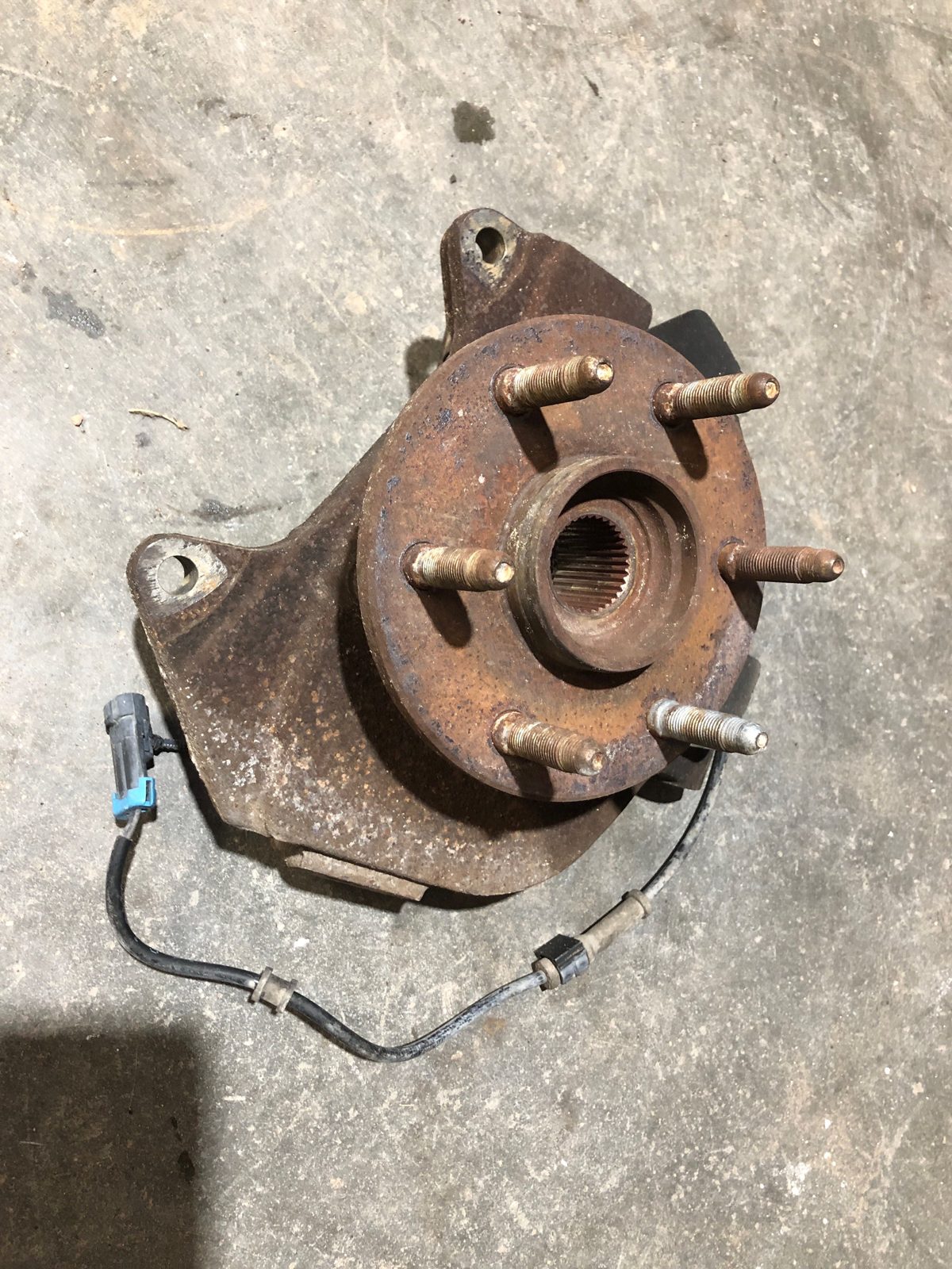 2005 Gmc Yukon Spindle Knuckle Front
