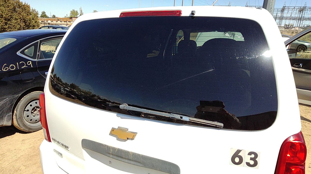 2007 Chevy Uplander Back Glass/window