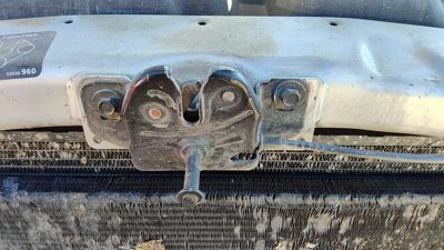 1997-2004 Dodge Dakota Hood Latch Assembly With Bracket Oem 55255721Ab