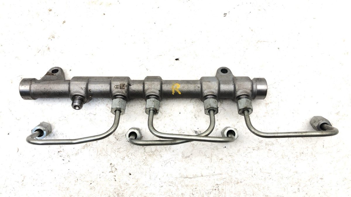 15-19 F250 Powerstroke Passenger Right Injector Rail With Lines 6.7L Super Duty