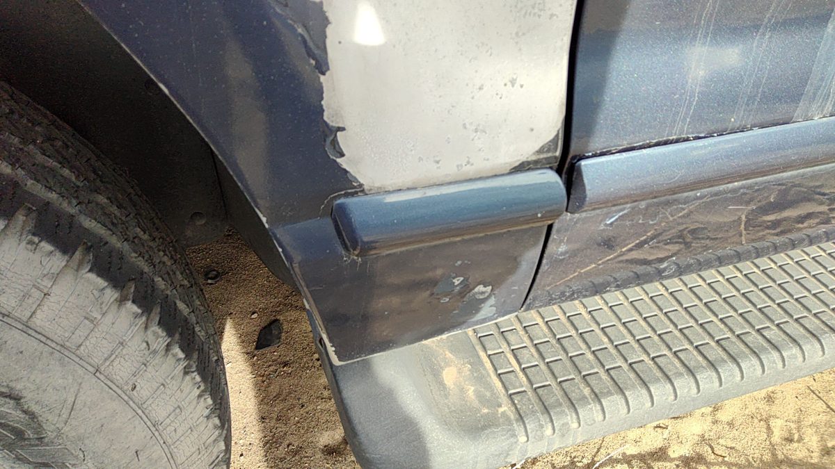 2002-2005 Ford Explorer Driver Left Moulding From Fender Oem Trim Strip Blue Ld