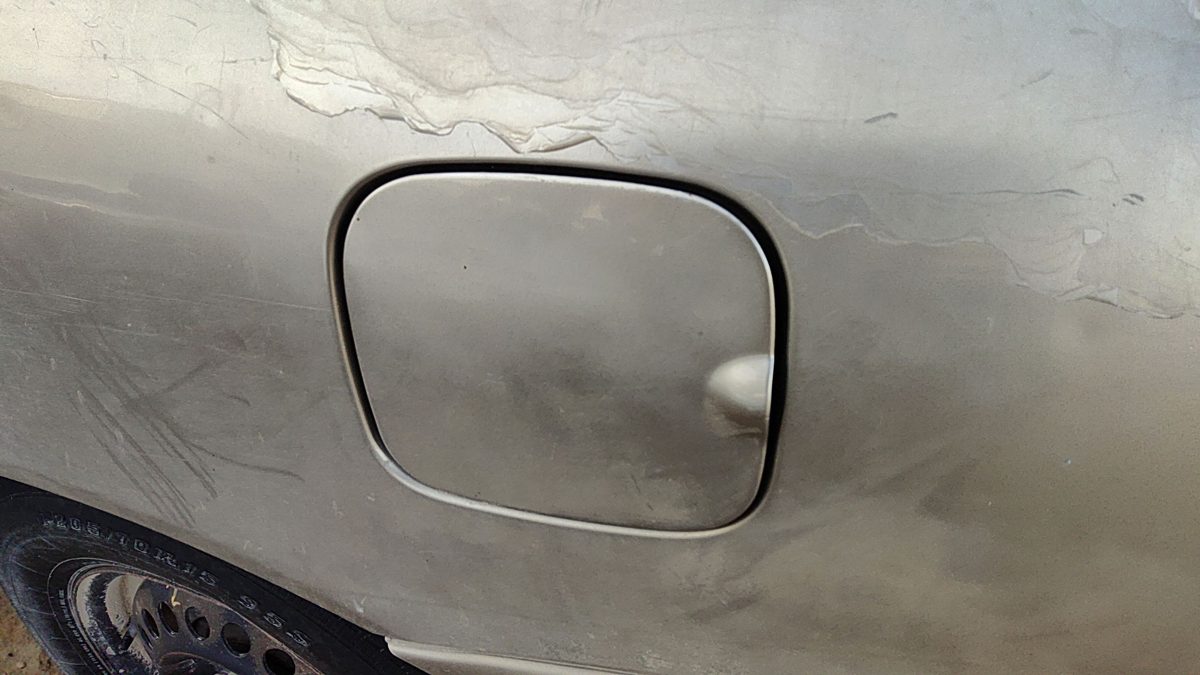 1997-2005 Buick Century Fuel Tank Door With Hinge Gas Lid Oem Filler Silver