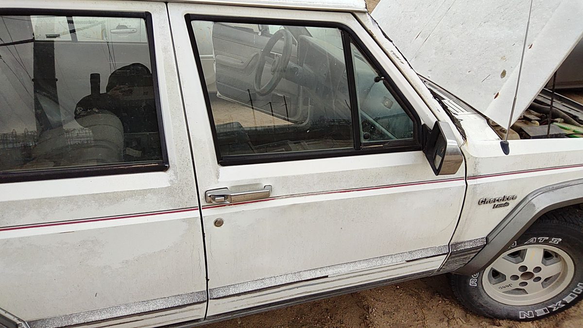 1992 Jeep Cherokee Front Door