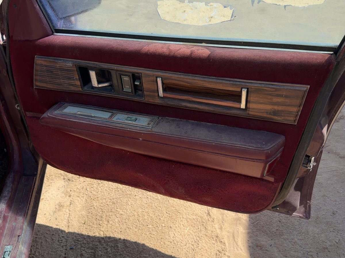 1987 Buick Park Ave Passenger Right Front Door Trim Panel With Switches Red