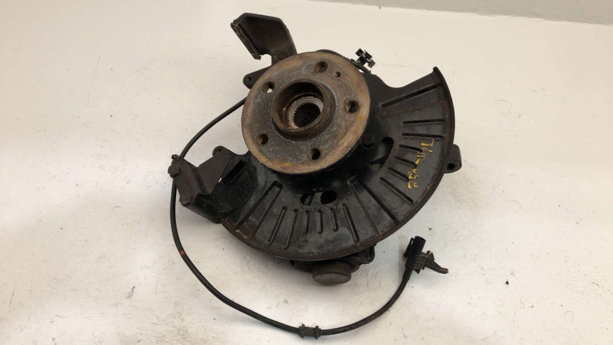 98-05 Ml350 Driver Left Front Spindle Steering Knuckle With Wheel Hub Oem