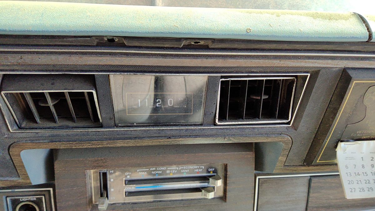 Chevy Caprice Clock Oem Factory Dash Clock