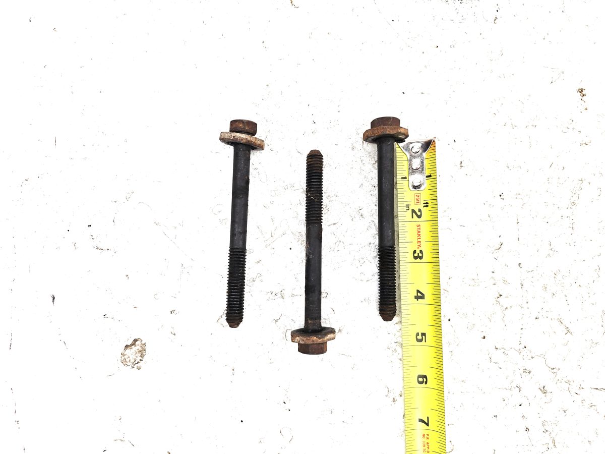 1985-1993 Chevy S10 Pickup Set Of Bolts For Manual Steering Gear Box Oem 4X2