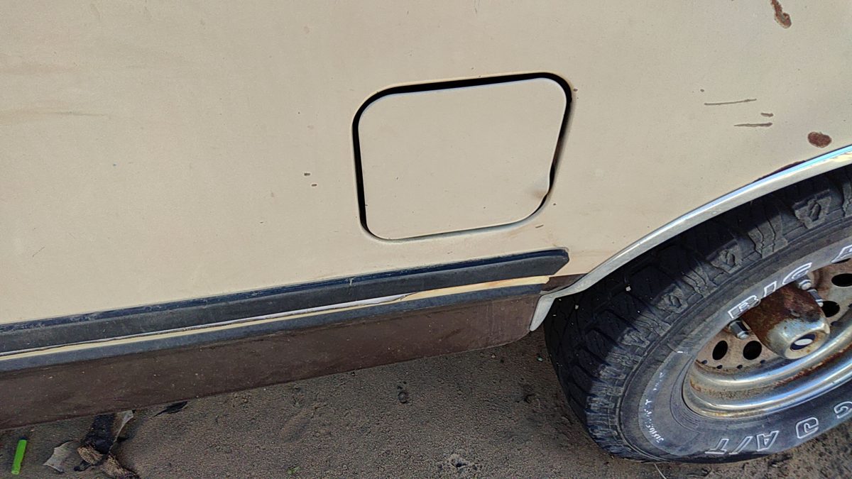 1988 Ford Pickup F150 Fuel Tank Door