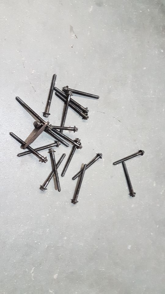 2002 Mercedes Ml500 Passenger Right Side Rocker Arm Bolts Oem Fasteners Hardware