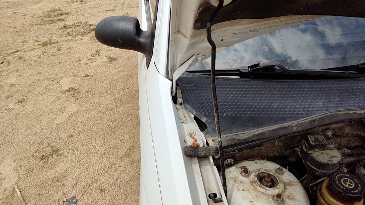 2000 Ford Focus Not Rs Hood Hinge