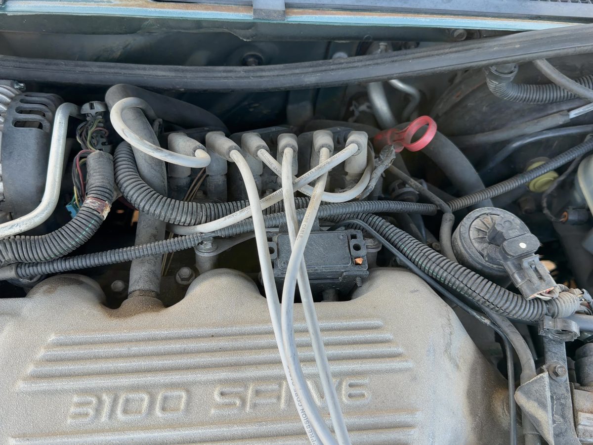 1990-2001 Chevy Lumina Ignition Coil Assembly Oem 3.1L 10472401
