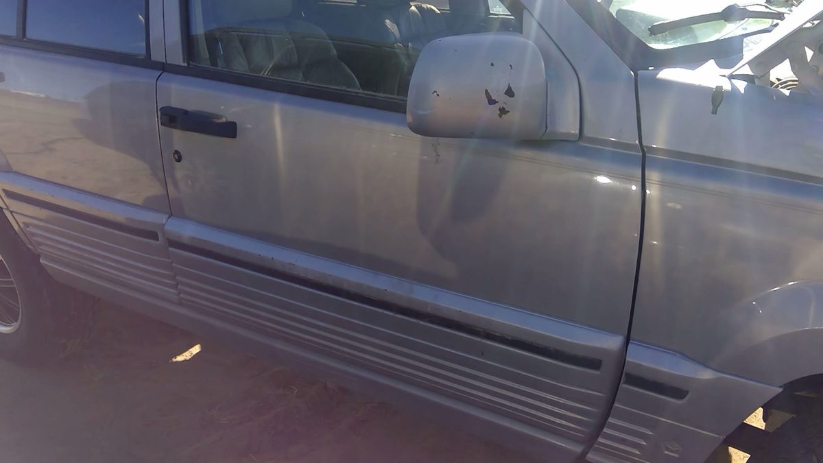 1994 Jeep Grand Cherokee Front Door
