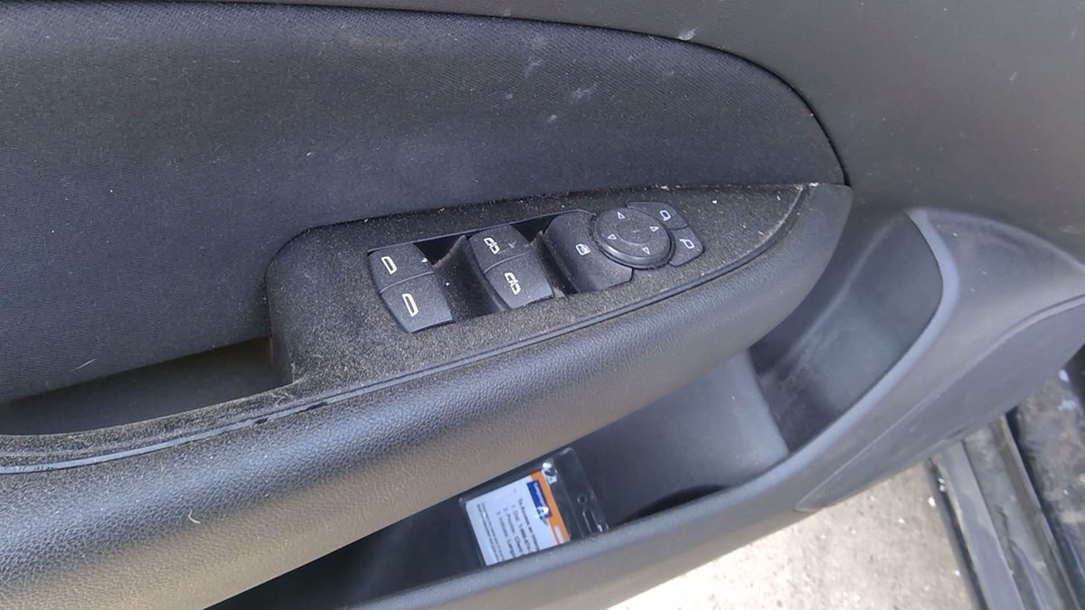 18-20 Buick Regal Driver Left Front Power Window Master Control Switch Buttons