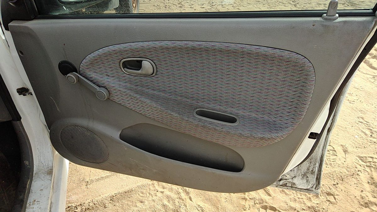 2001-2002 Kia Rio Passenger Right Front Door Trim Panel Manual Windows Gray