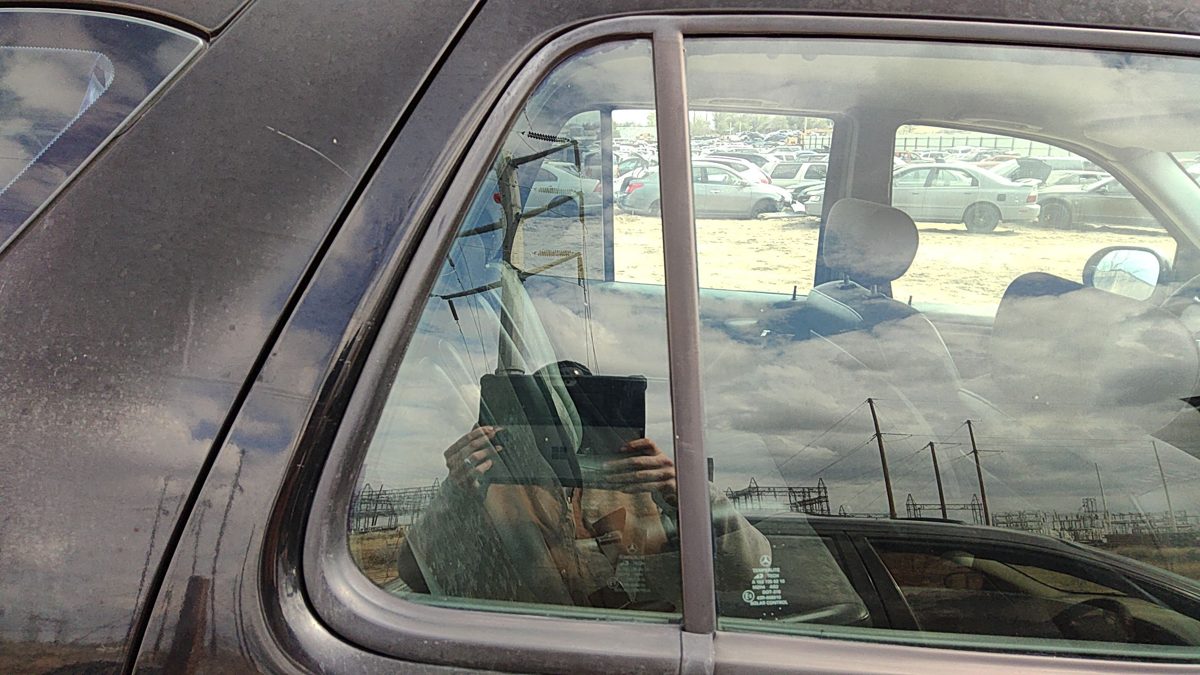 98-05 Ml320 Passenger Right Rear Vent Window Back Door Glass With Frame Oem